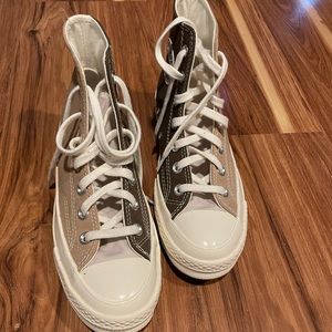 Dark/light brown converse, brand new never worn. Size 7 womens